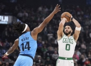 开云体育app-关于凯尔特人血洗湖人B队，伦纳德送出助攻的信息