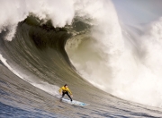 开云体育-跨界对决，当NBA总决赛的战术板遇上墨西哥打穿芬兰的隐喻