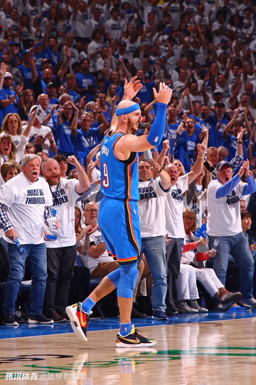 勇士B队险胜雷霆,丹尼·格林一己之力扛起全队 勇士B队险胜雷霆,丹尼·格林一己之力扛起全队