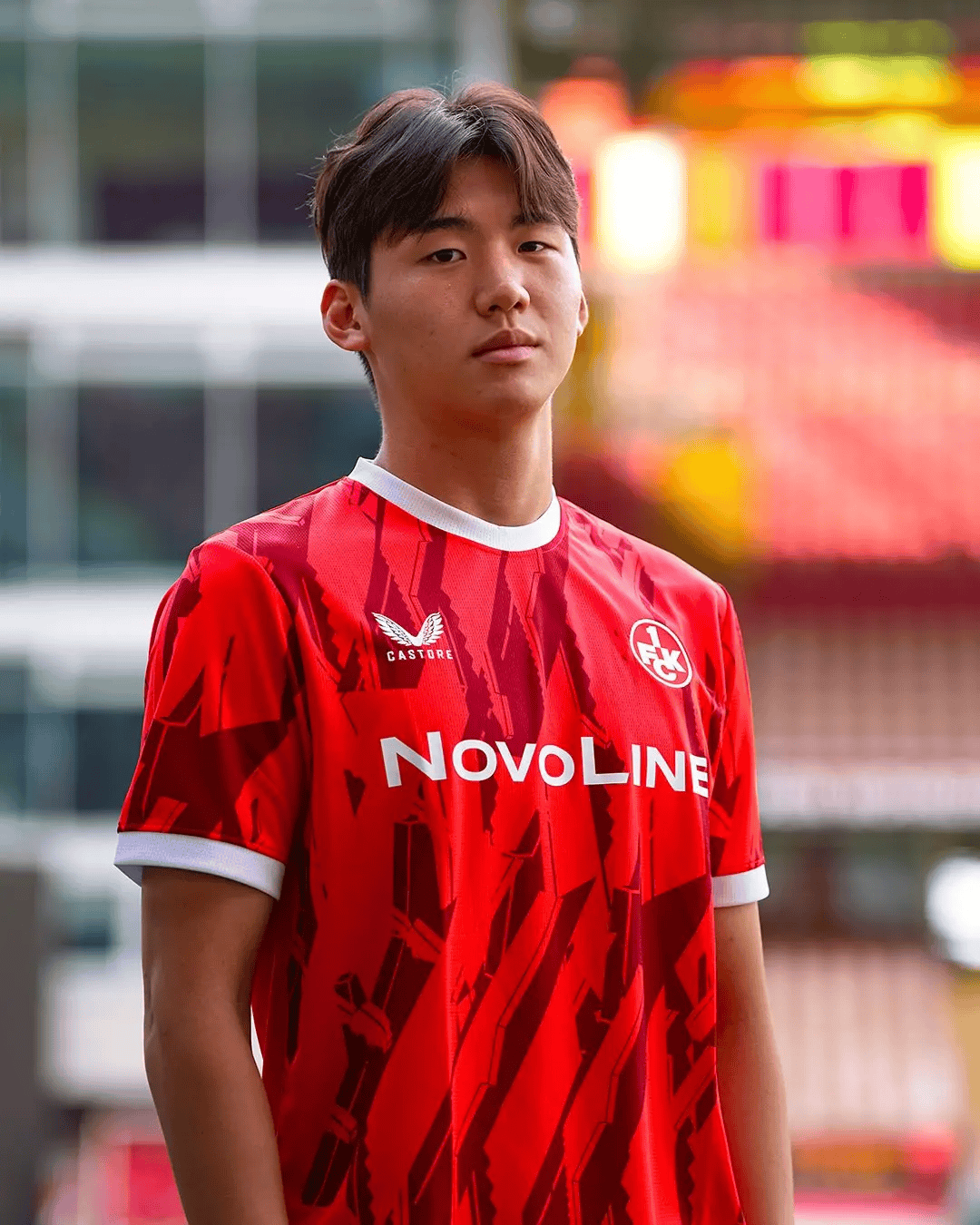 汉诺威96球员助阵慈善活动,展现车城热爱 汉诺威96球员助阵慈善活动,展现车城热爱