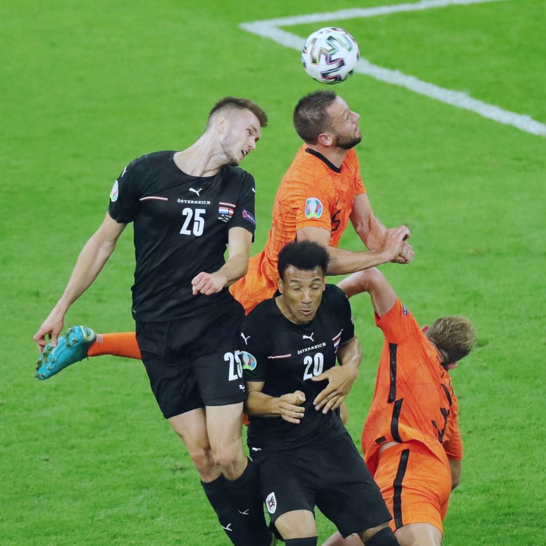 包含欧洲一线球队备战世界顶尖赛事的词条 包含欧洲一线球队备战世界顶尖赛事的词条