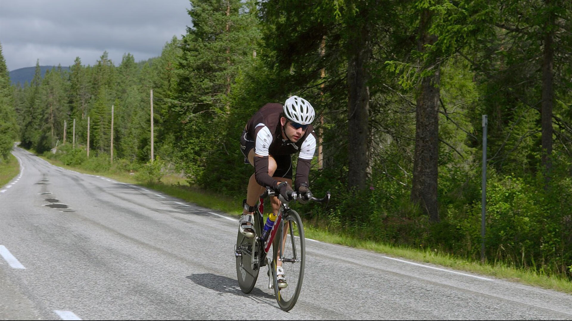 铁壁阿克,皇马以防守为钥,强势击溃莱比锡红牛